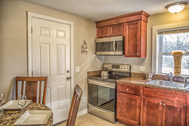 Building Photo - Beautiful Updated Ranch for Rent!