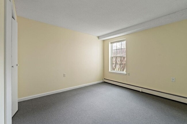 Building Photo - 1703 White Cedar Blvd