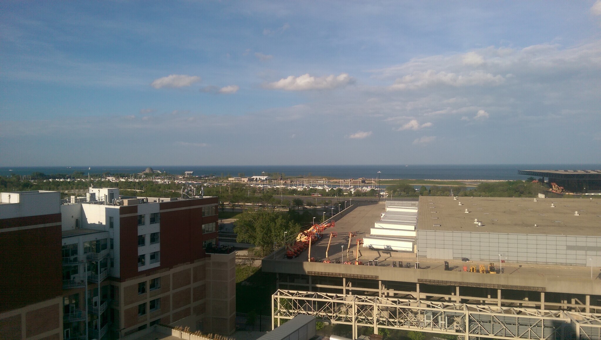 Building Photo - 320 E 21st St