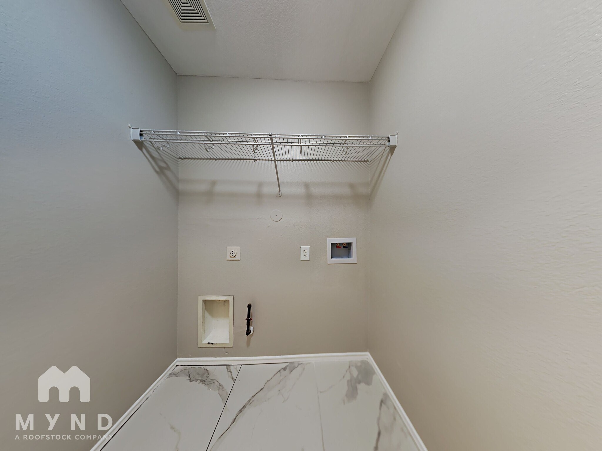 Building Photo - 3523 Avalon Castle Dr