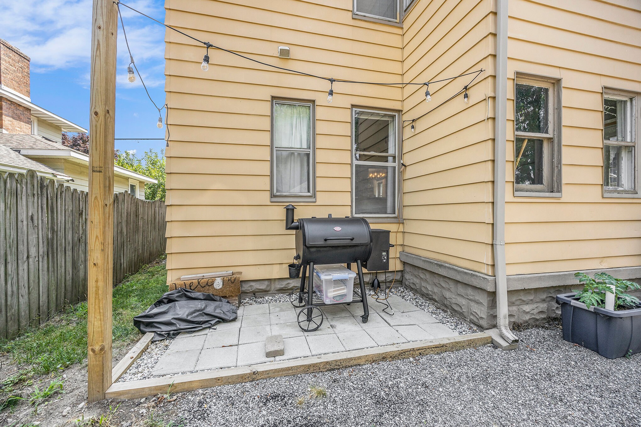 Building Photo - 3271 Coit Ave NE