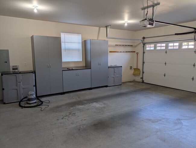 Building Photo - 2519 Stonebridge Way