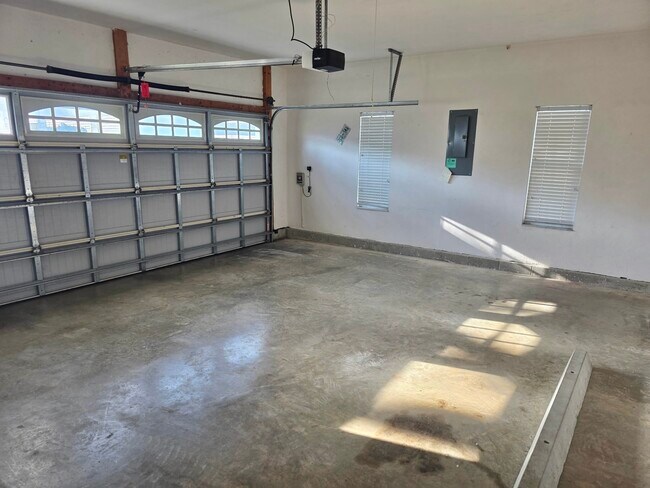 Building Photo - 1522 NW 120th Way