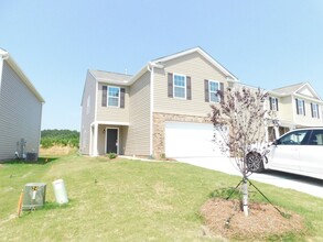 Building Photo - Brand New! 4 bed, 2.5 bath