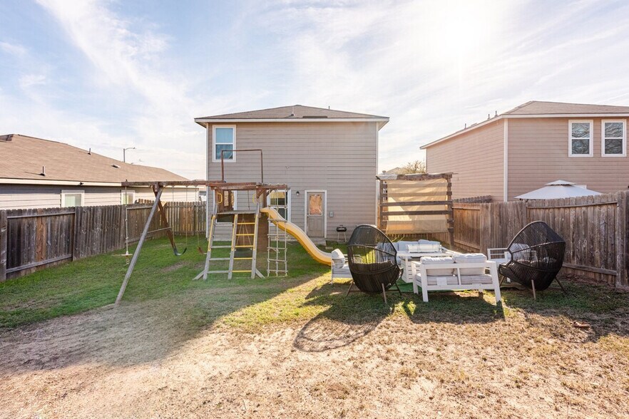 Building Photo - 3203 Spice Meadow
