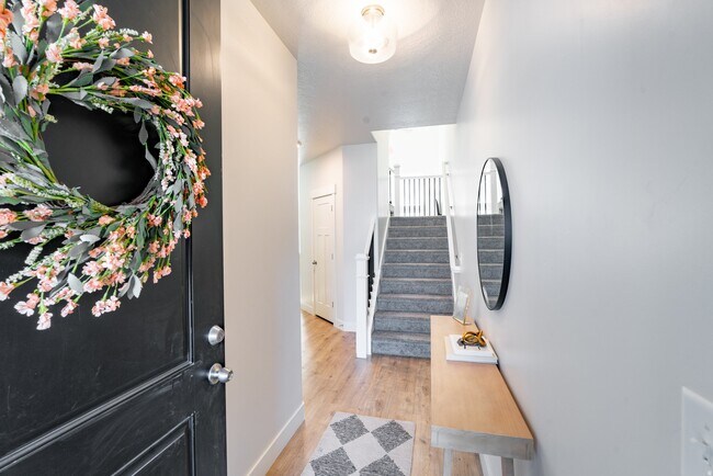 Building Photo - 4881 Heartwood Rd