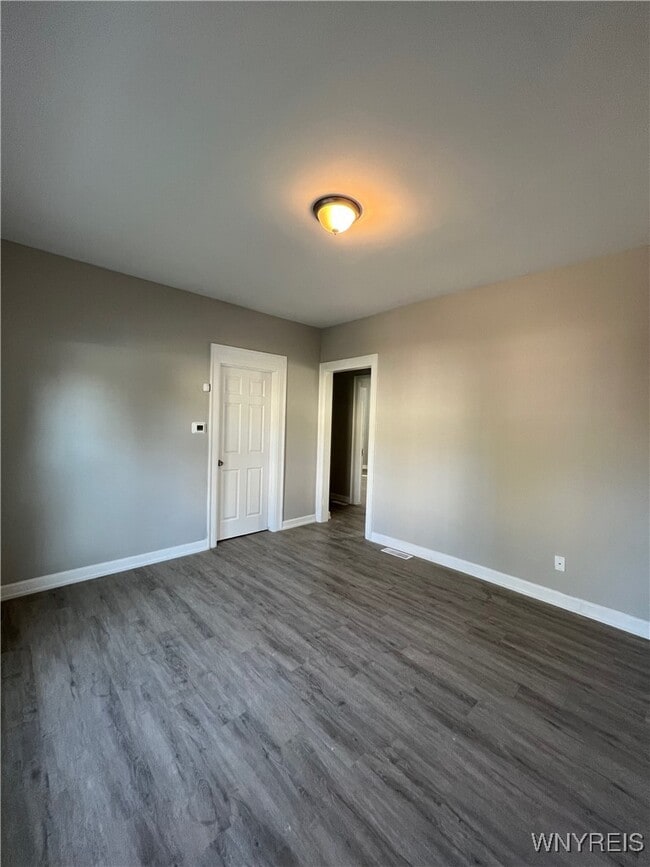 Building Photo - 355 Plymouth Ave