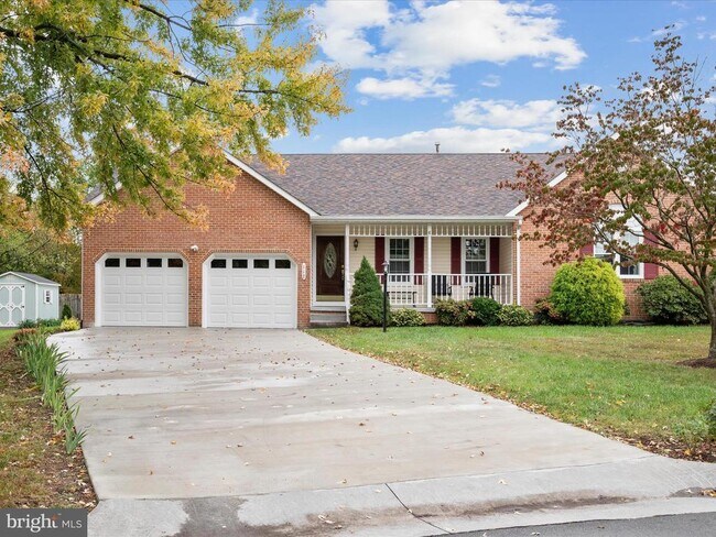 Building Photo - 112 Jefferson Ct