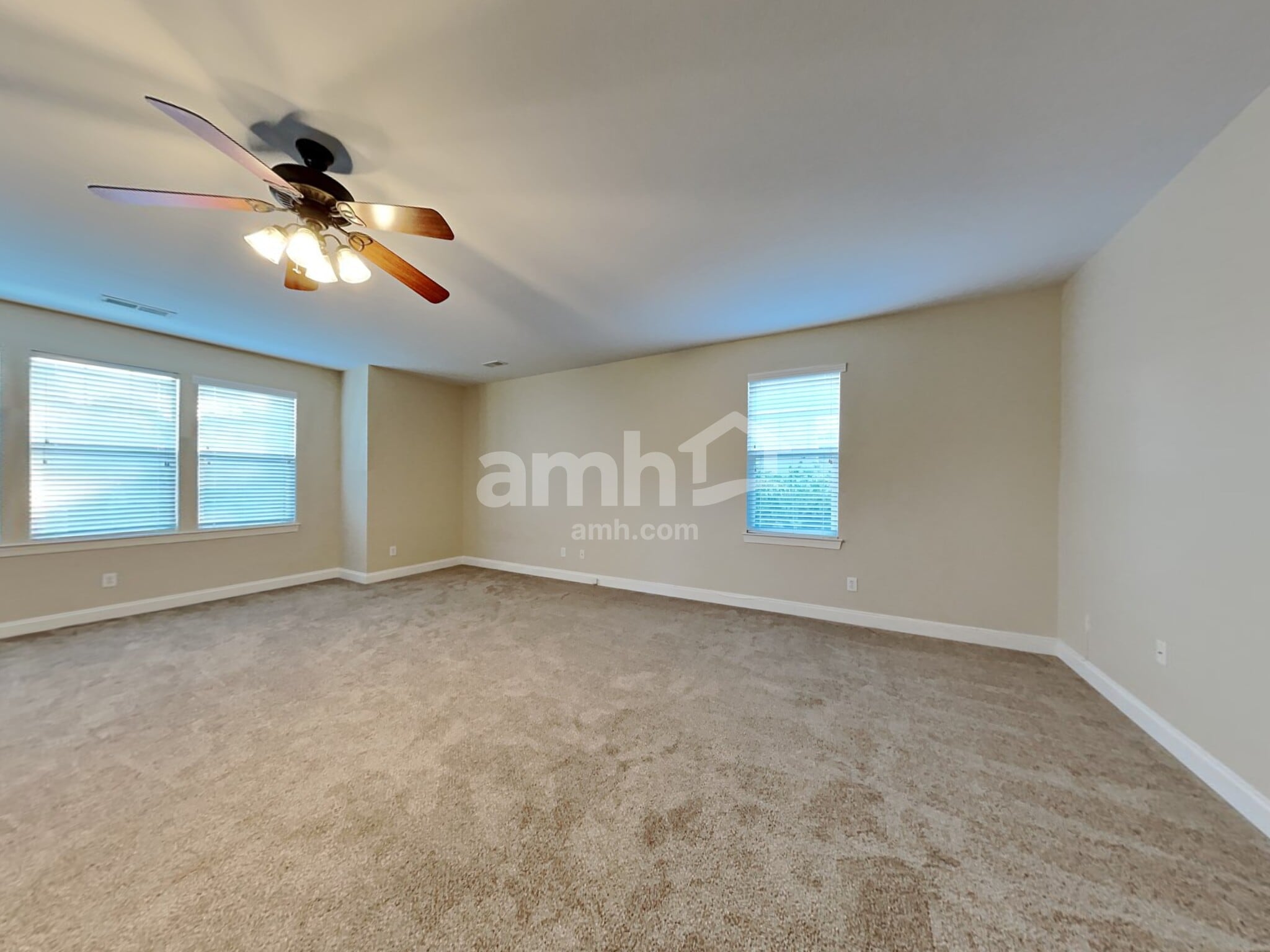 Building Photo - 15701 Seafield Ln