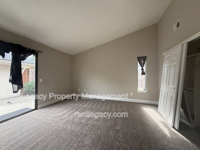 Building Photo - 7059 Sprig Dr