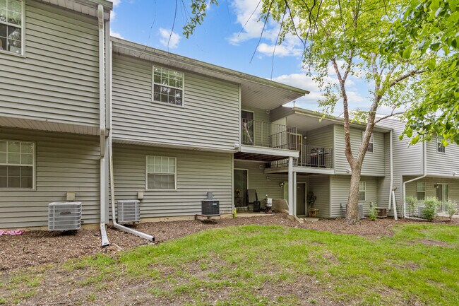 Building Photo - 27 N Victoria Ln