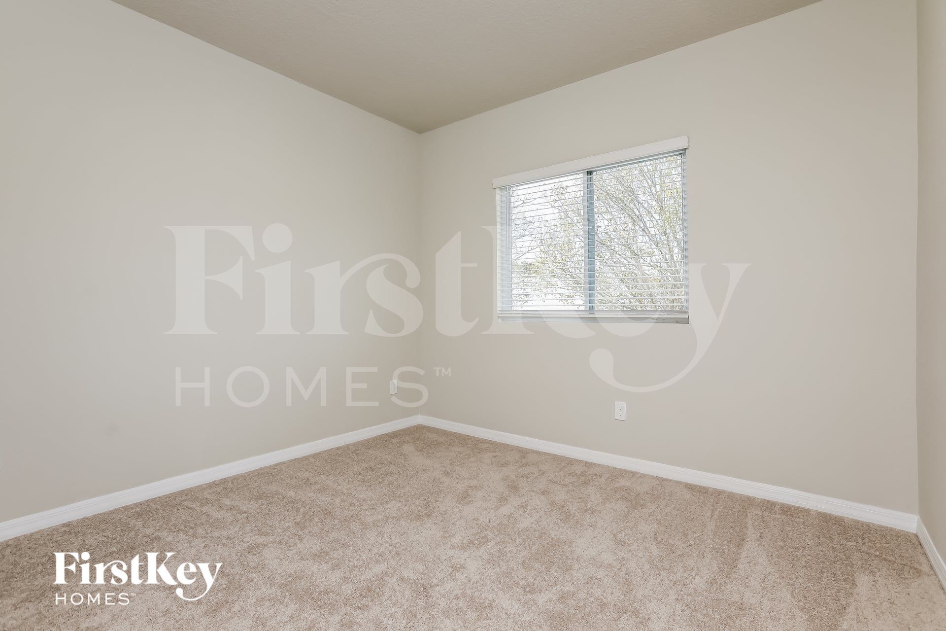 Building Photo - 2898 Gipper Cir