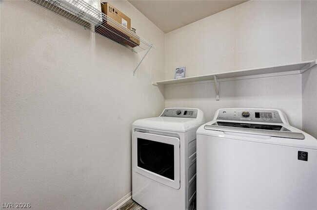 Building Photo - 11092 Verismo St