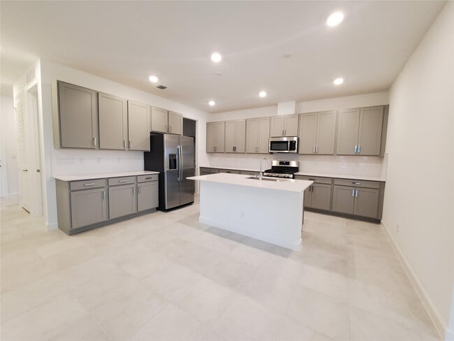 Building Photo - 1313 Haywagon Tr.