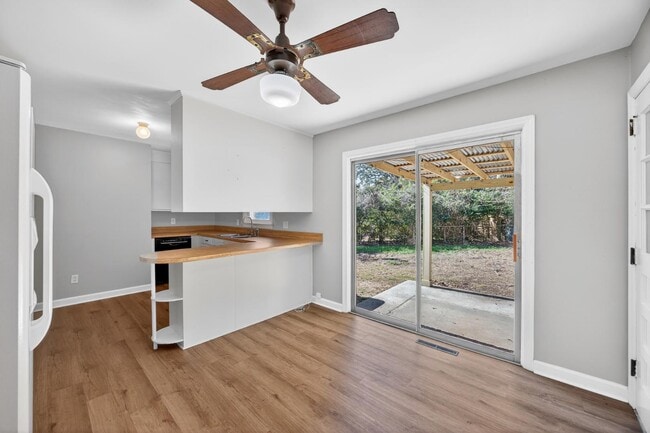 Building Photo - 1321 Briarfield Ave