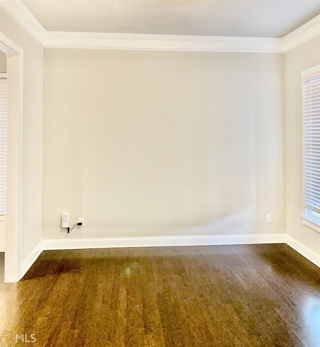 Building Photo - 516 Suwanee Park Terrace