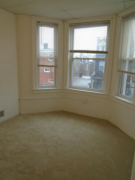 Building Photo - 3615 Dawson St