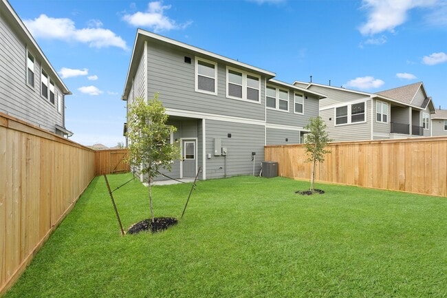 Building Photo - 21118 Medina River Dr