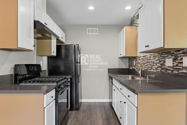 Building Photo - 23072 Via Pimiento-