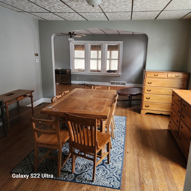 Dining room(furniture not included) - 7141 Jackson Ave