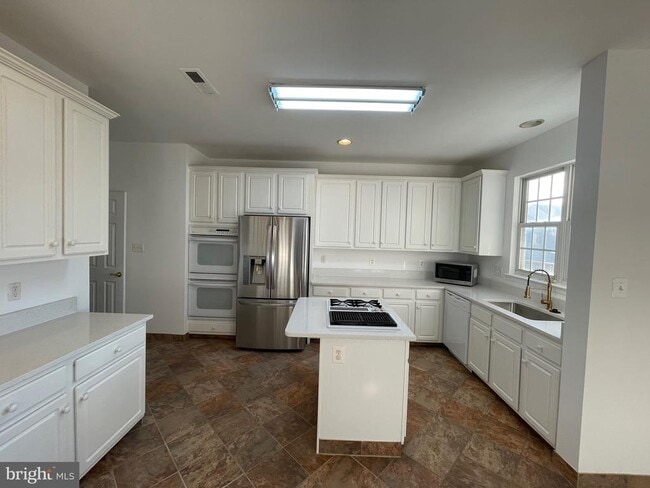 Building Photo - 25869 Flintonbridge Dr