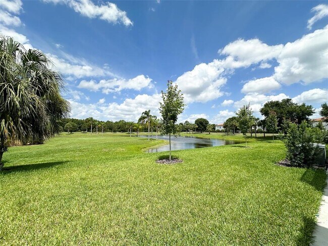Building Photo - 1866 Brentwood Ct