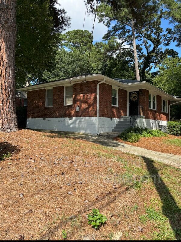Building Photo - 2069 Arlington Ave NE