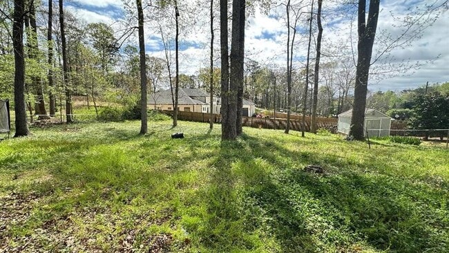 Building Photo - 1626 Isham Dr