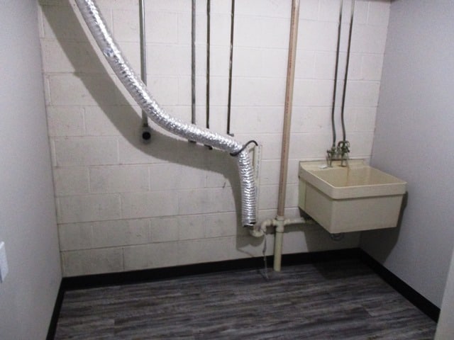 Building Photo - 1708 Rockingham Dr