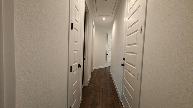 Building Photo - 514 Faith Dr