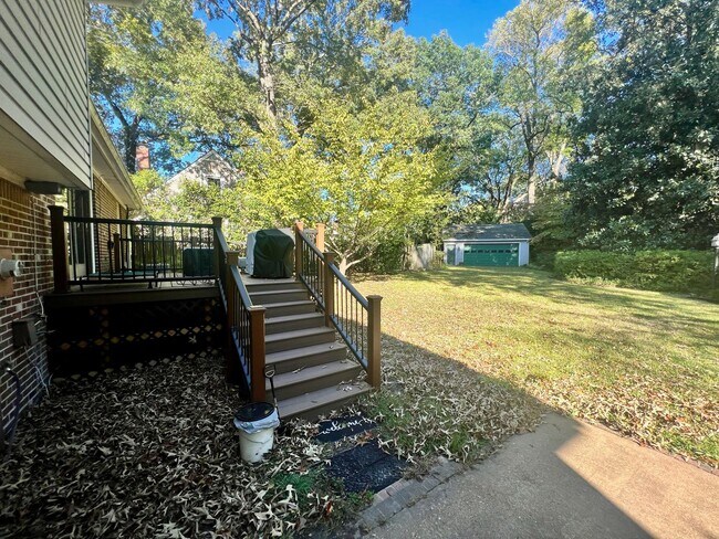 Building Photo - 3BR Single Family Home with an OFFICE!