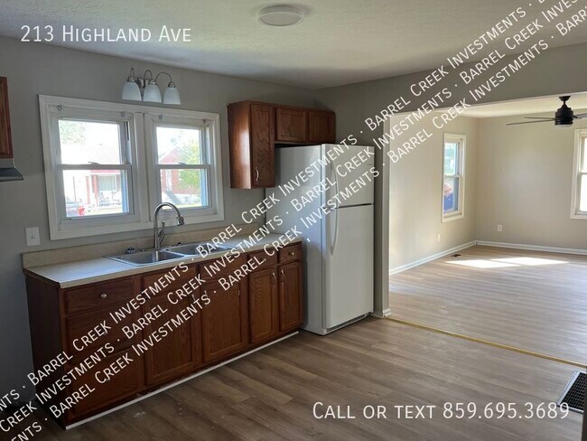 Building Photo - 2-Bed 1-Bath - Home