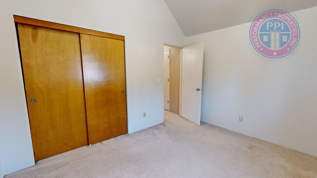 Building Photo - 11665 SW Sheffield Cir