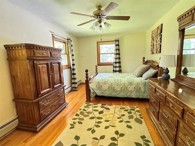 Building Photo - 7 Exeter Dr