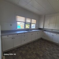 Building Photo - 626