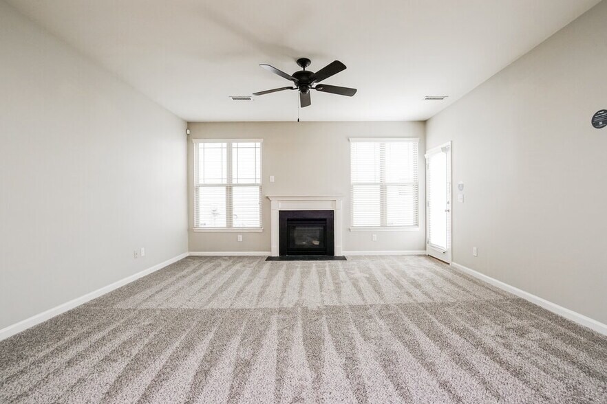 Building Photo - 35 Wensley Ct