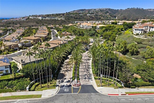 Building Photo - 5 Via Monarca St