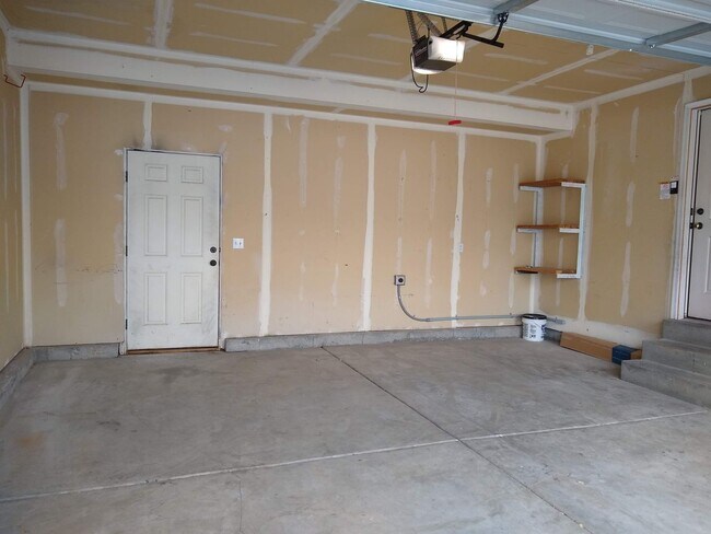 Building Photo - 3528 Newland Loop