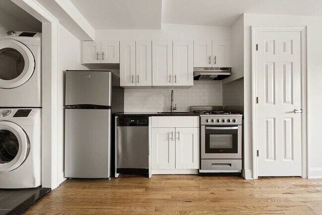 Building Photo - 908 Sterling Pl