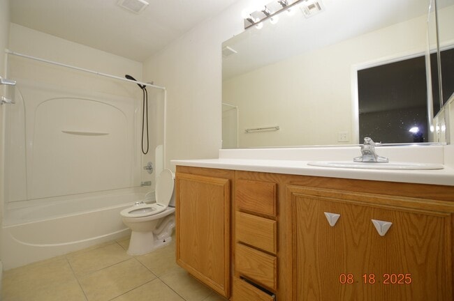 Building Photo - 1259 S Sweet Orange St