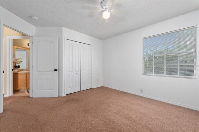 Building Photo - 5007 Bellthorn Dr