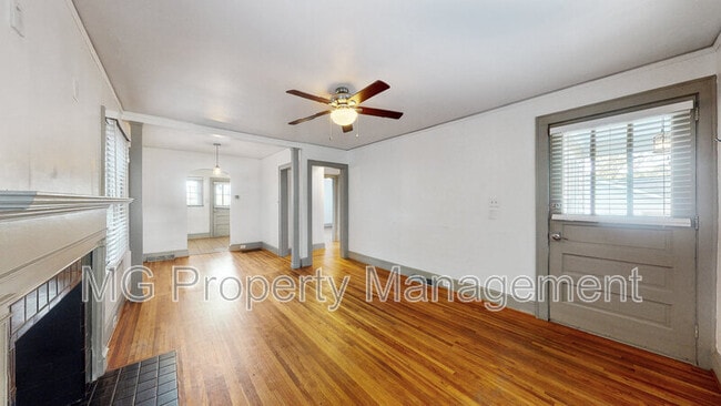 Building Photo - 1608 Onslow Dr