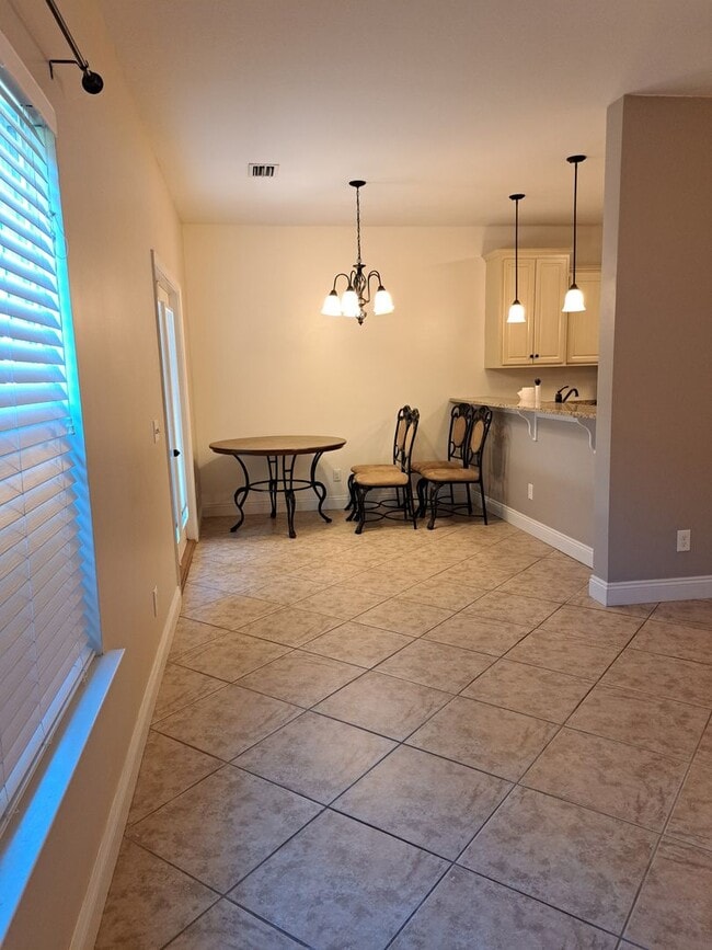 Building Photo - 1734 Annabellas Dr