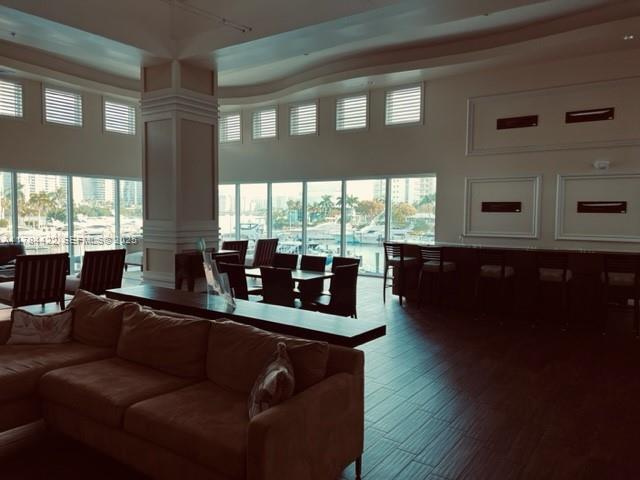 Building Photo - 3370 Hidden Bay Dr