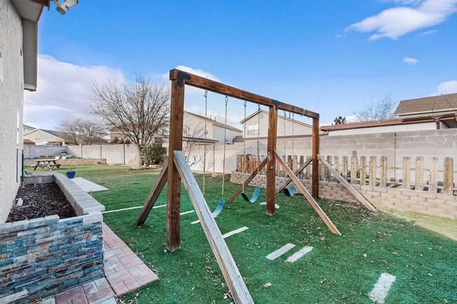 Building Photo - 3212 Ocate Meadows Ct NE