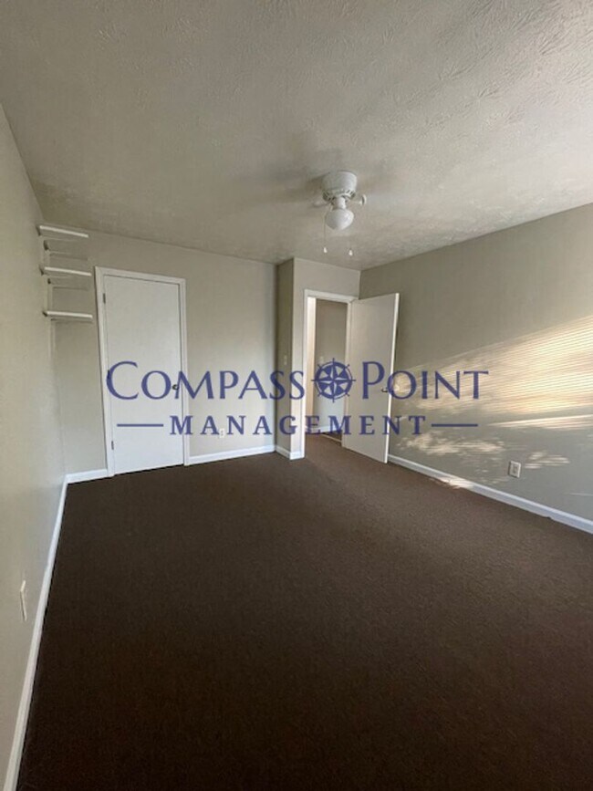 Building Photo - Welcome To Your New Home! FIRST MONTH'S RENT FREE!!