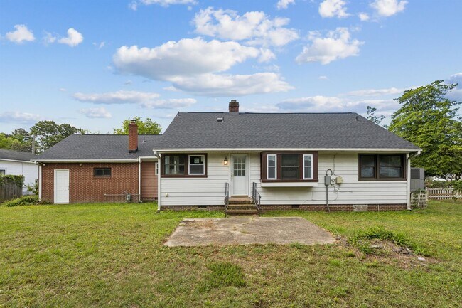 Building Photo - Single-Level 3 Bedroom Rental Near Downtown Hampton