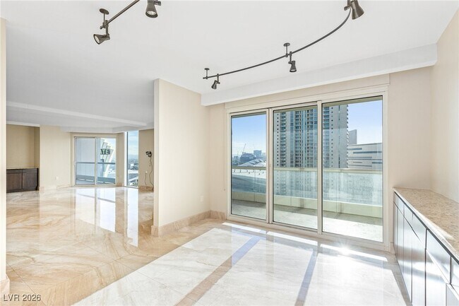 Building Photo - 2777 Paradise Rd