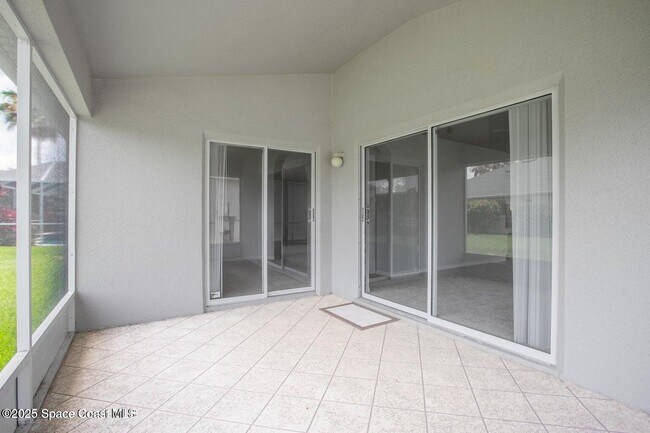 Building Photo - 621 Misty Creek Dr