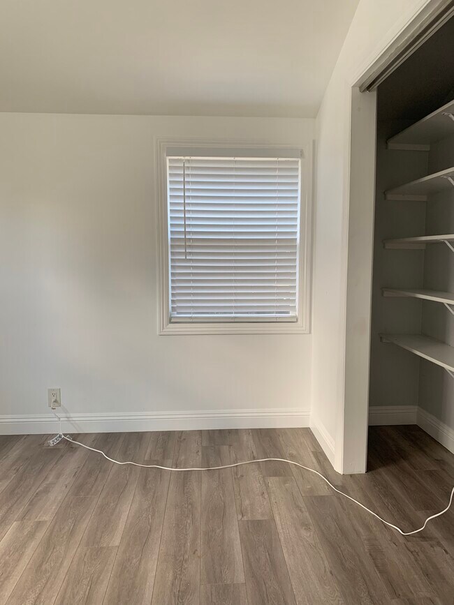 1st bedroom - 7811 Paso Robles Ave